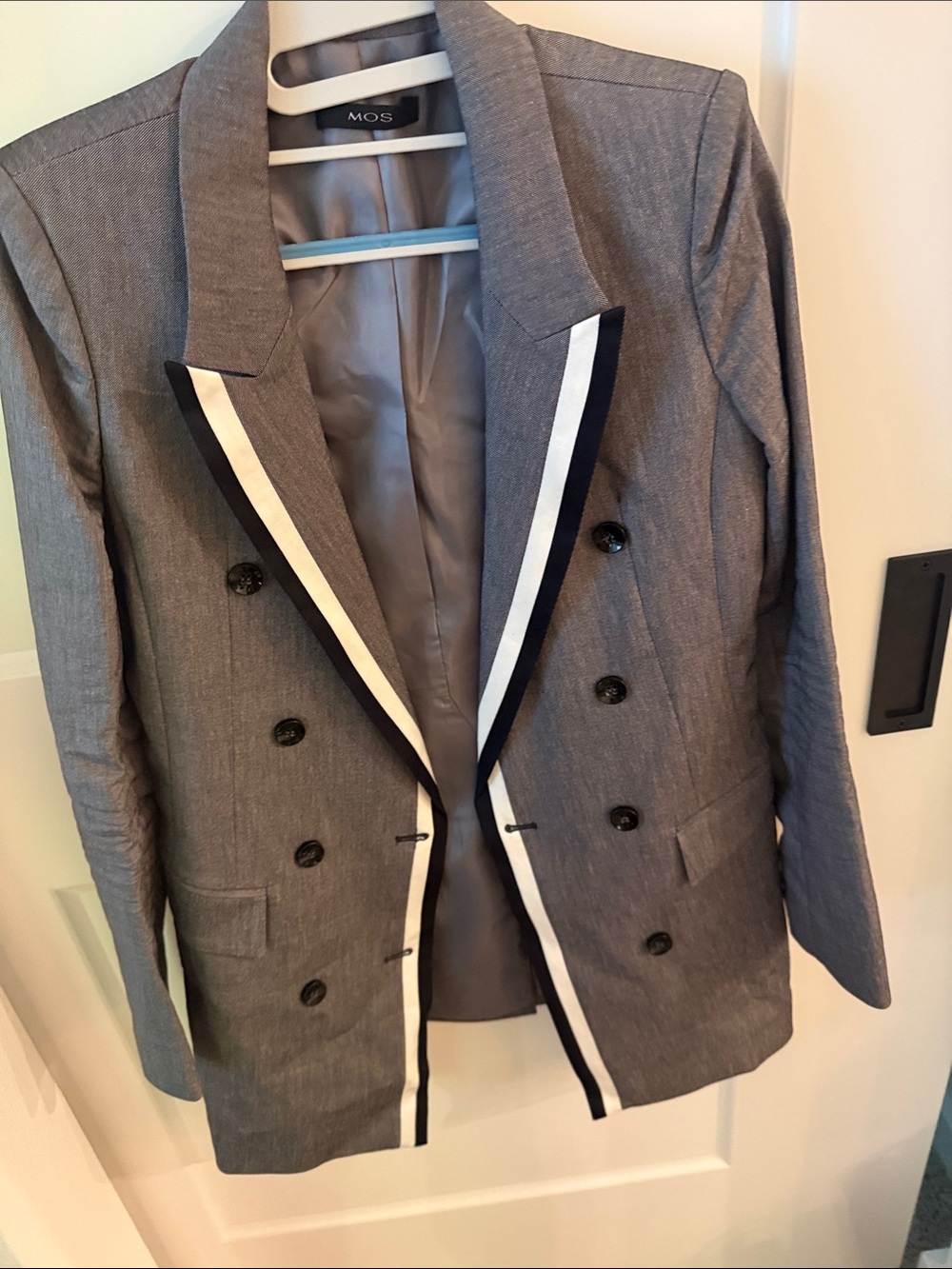 Double-Breasted Men's Gray Blazer with Contrast Trim